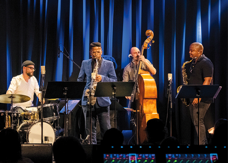 2025-10-31 Plurism „Umhlangano“